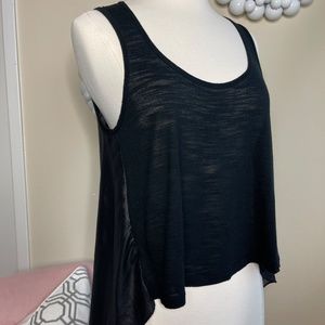 BCBG MAXAZRIA SLEEVELESS SMOCKED HALTER